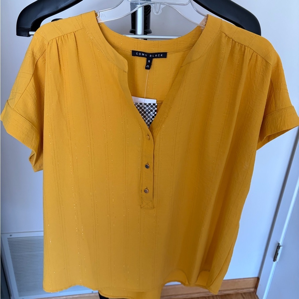Women's bundle mustard and white Tshirts new with tag xl - Picture 6 of 9